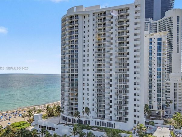 17475 Collins Ave , Unit 904, Miami Beach, FL 33160