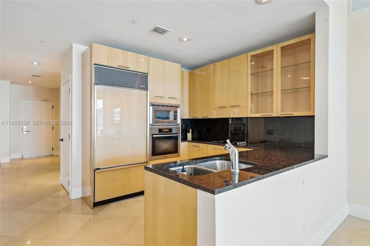 6799 Collins Ave , Unit 401, Miami Beach, FL 33141 Photo