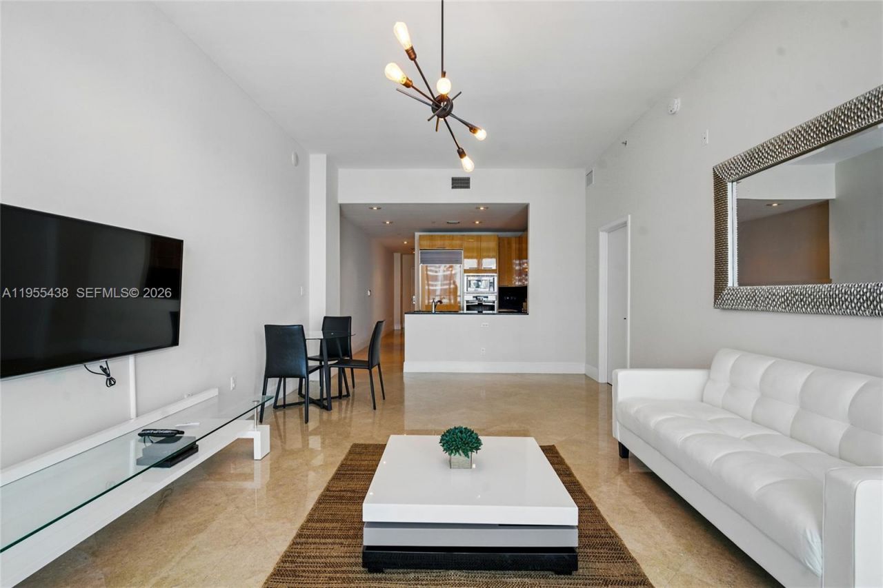 6799 Collins Ave , Unit 401, Miami Beach, FL 33141 Photo