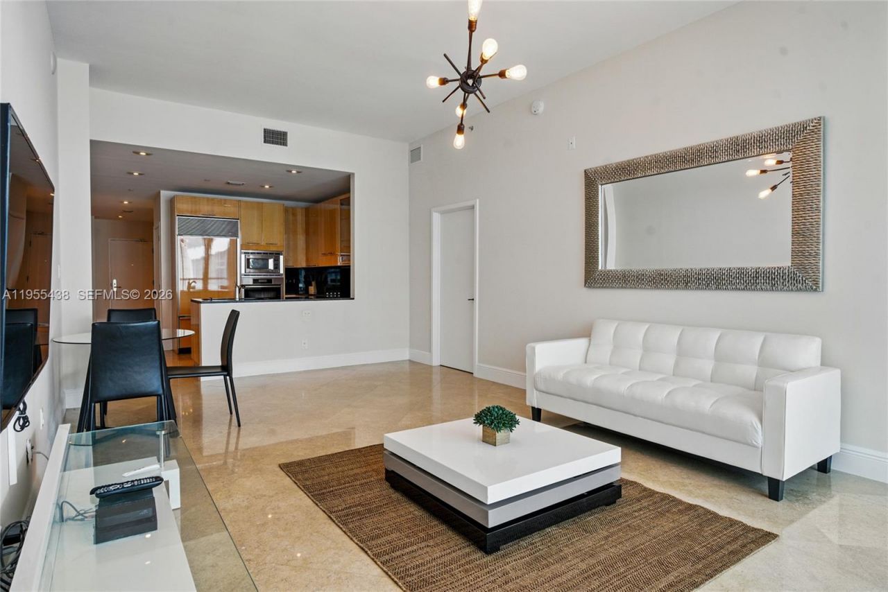 6799 Collins Ave , Unit 401, Miami Beach, FL 33141 Photo