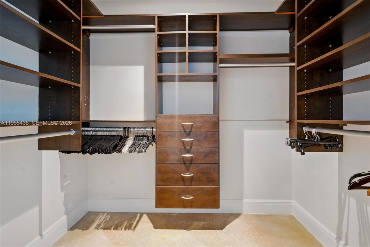 6799 Collins Ave , Unit 401, Miami Beach, FL 33141 Photo