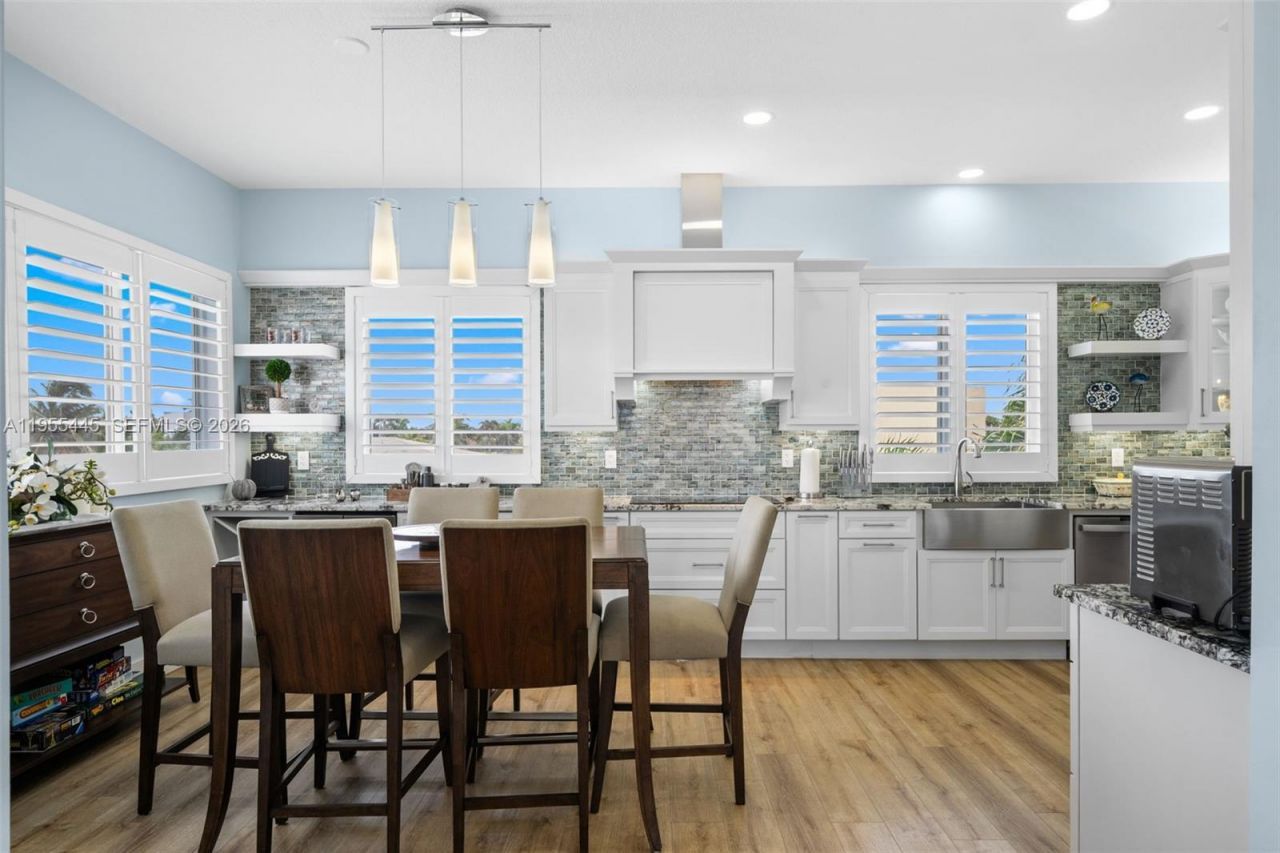 311 N Surf Rd, Hollywood, FL 33019 Photo