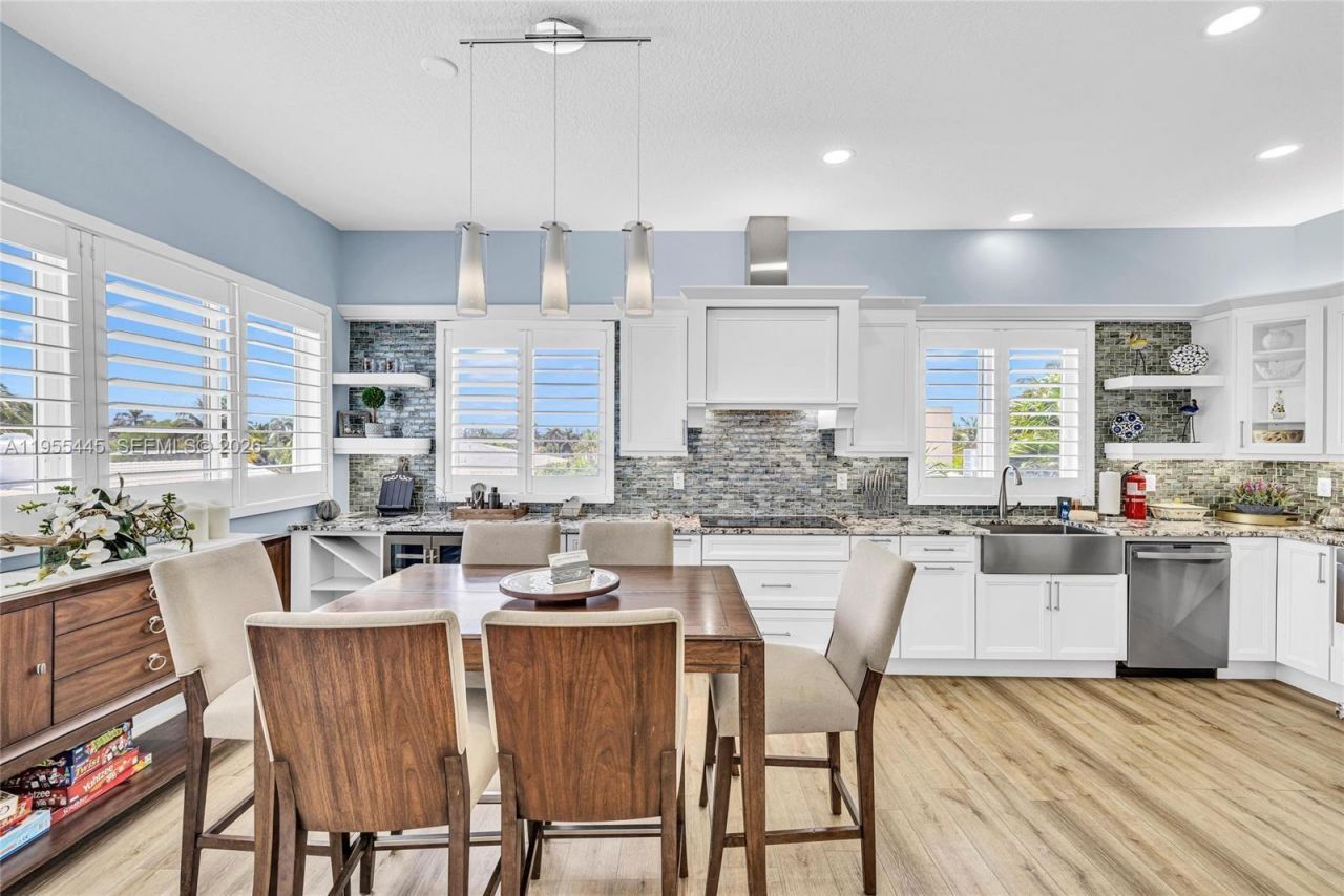 311 N Surf Rd, Hollywood, FL 33019 Photo