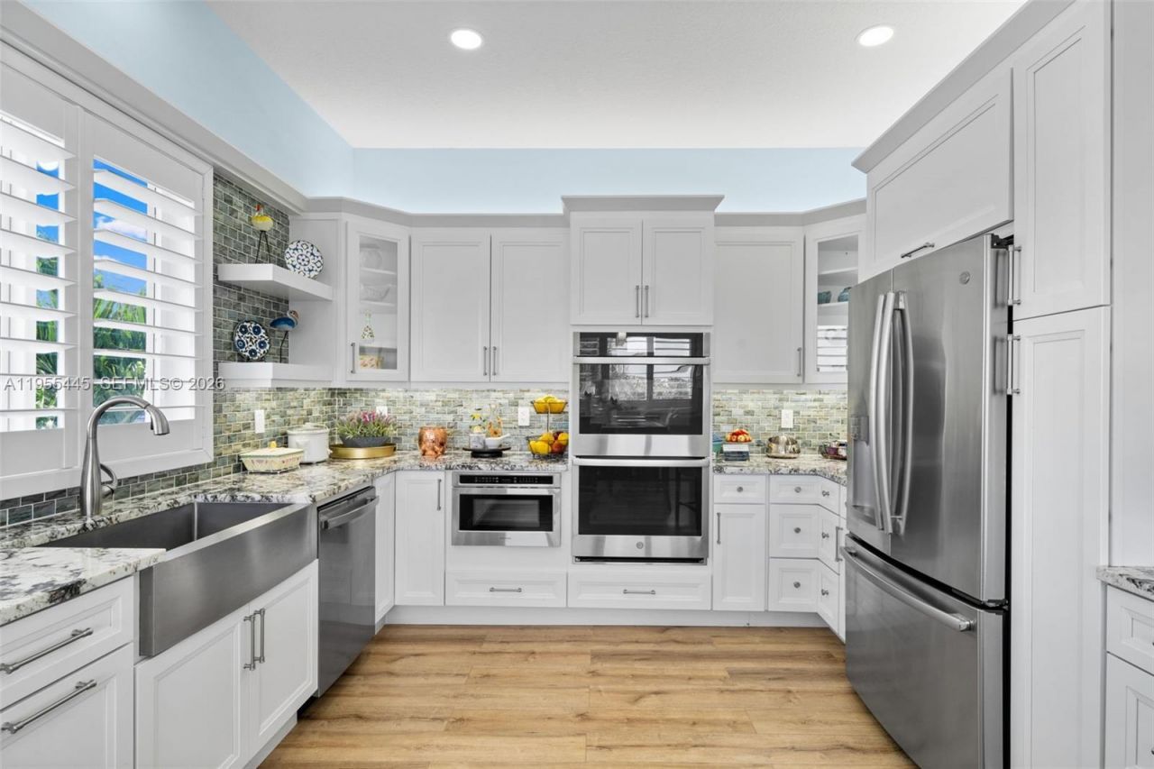 311 N Surf Rd, Hollywood, FL 33019 Photo