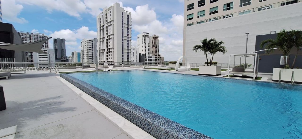 690 SW 1 Ct, Unit 2711, Miami, FL 33130 Photo