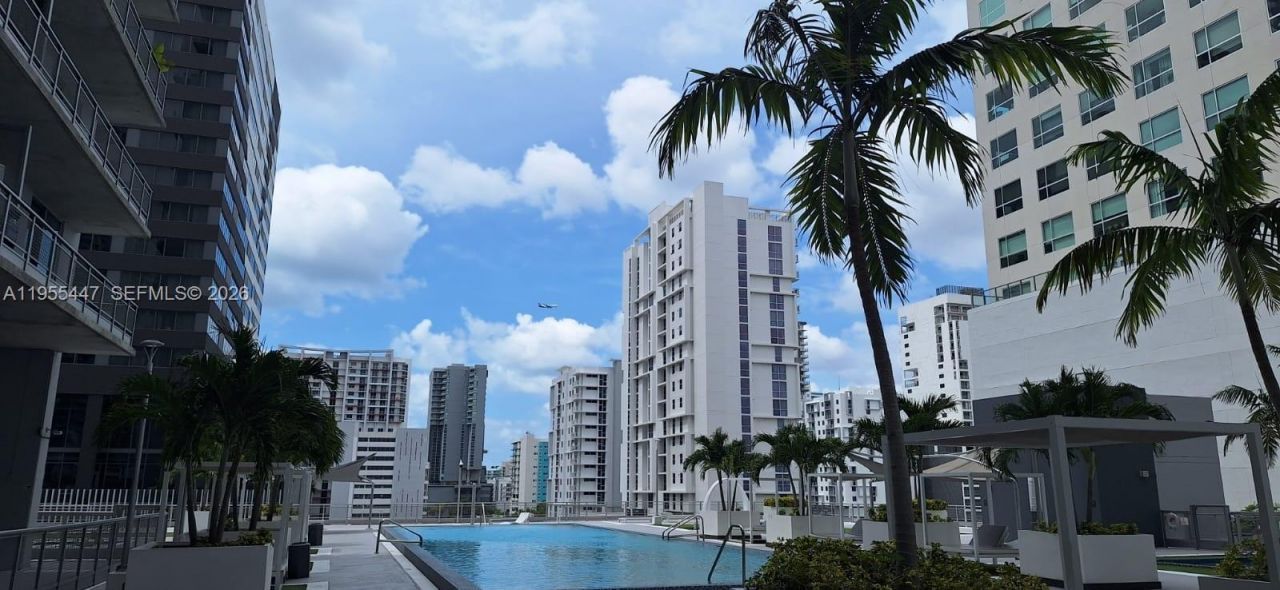 690 SW 1 Ct, Unit 2711, Miami, FL 33130 Photo