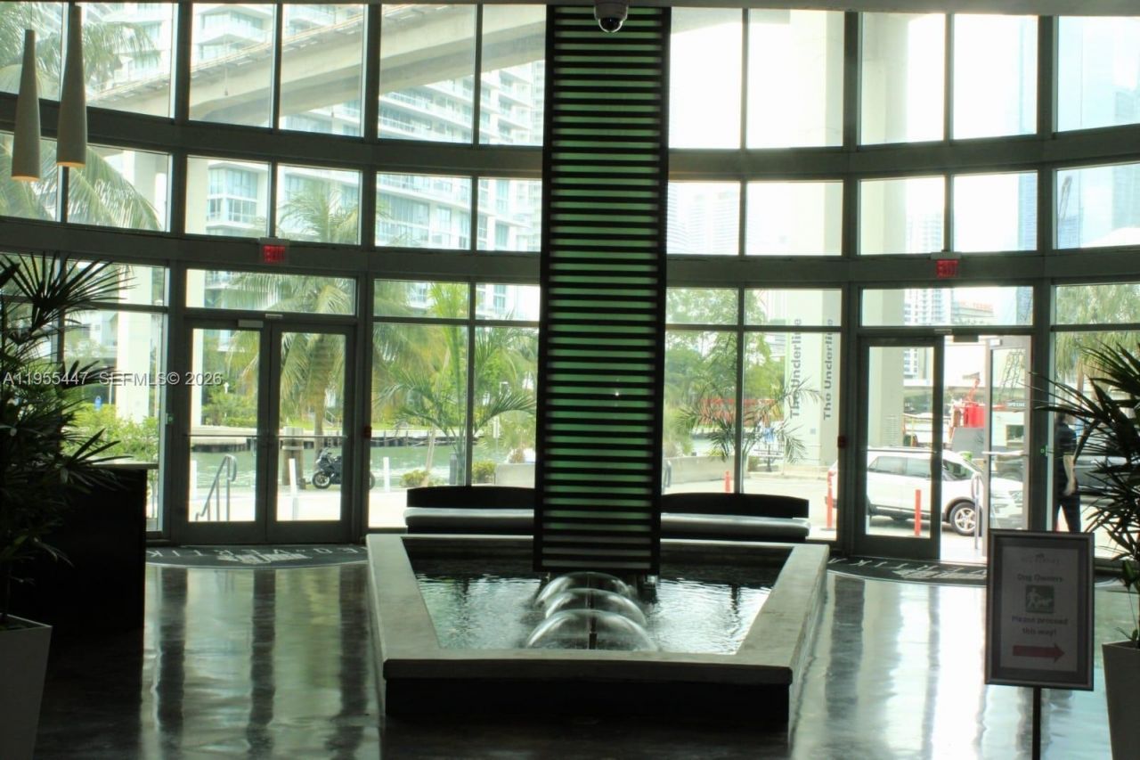 690 SW 1 Ct, Unit 2711, Miami, FL 33130 Photo