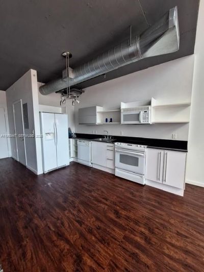 690 SW 1 Ct, Unit 2711, Miami, FL 33130 Photo