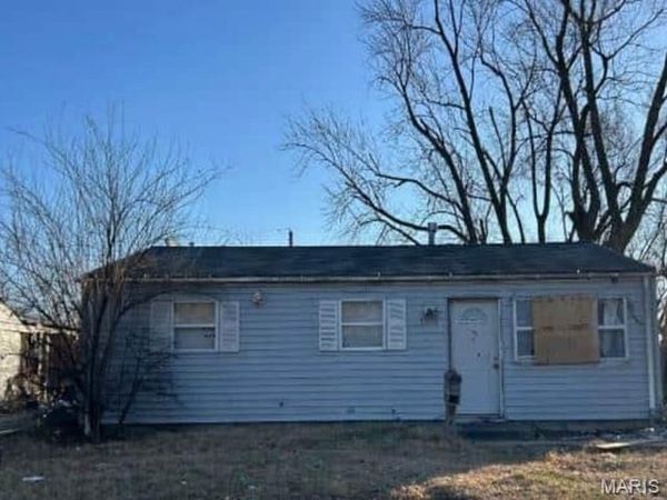 1068 Saint Margaret Drive, East St Louis, IL 62206