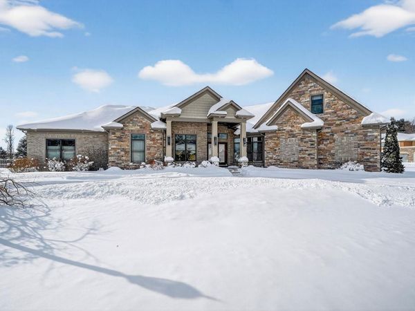 7515 Toscana Court, Granger, IN 46530