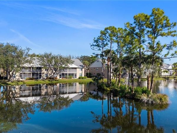 186 Pebble Shores DR, Unit 202, NAPLES, FL 34110