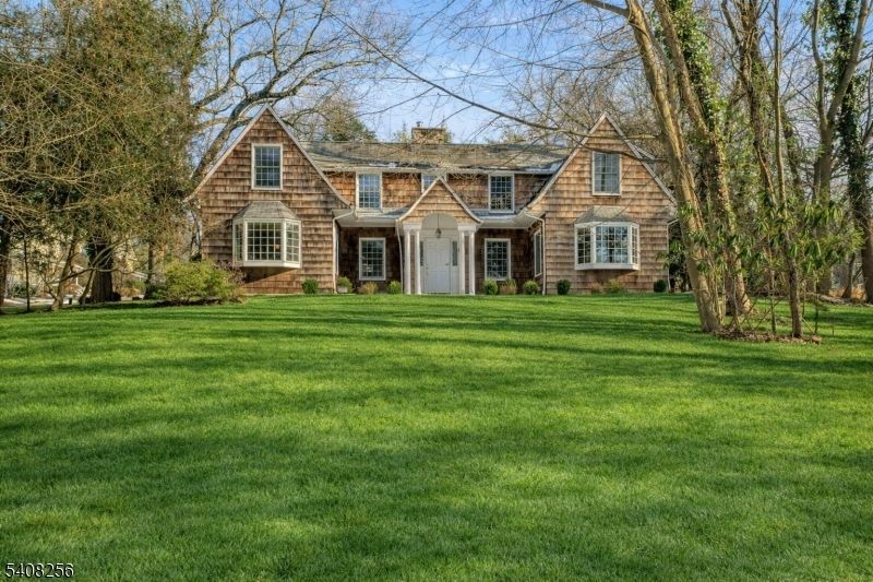 56 Magnolia Ave, Tenafly, NJ 07670 Main Photo