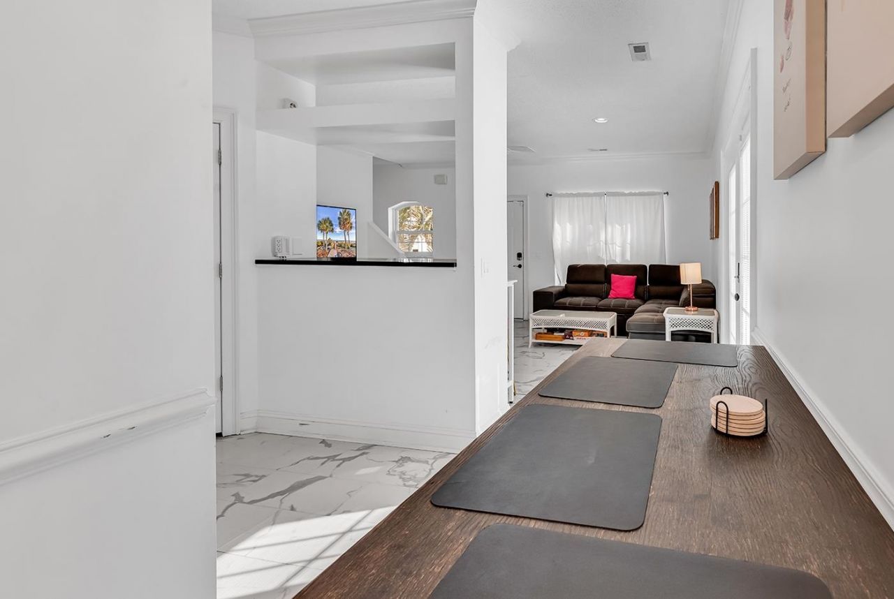 404 8th Ave. S Photo 10