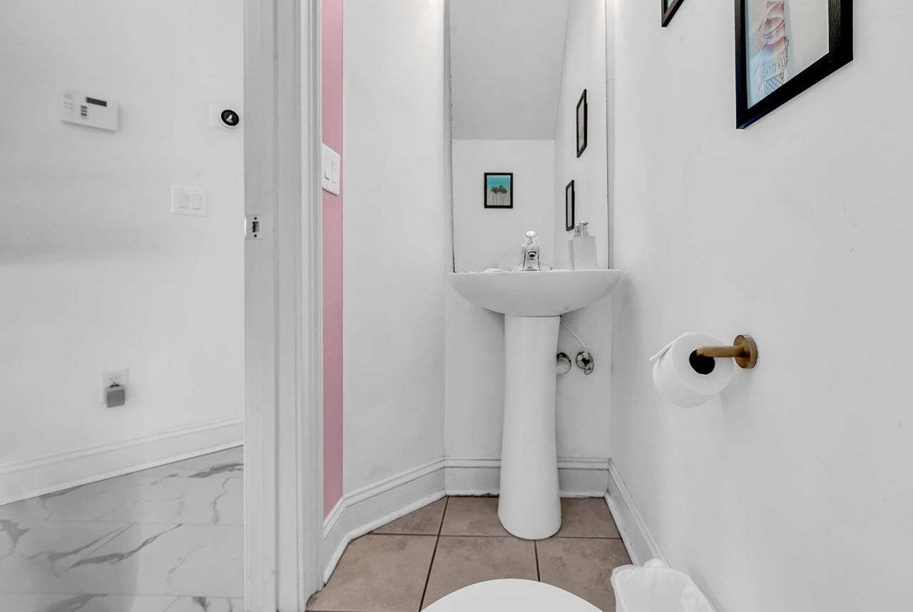 404 8th Ave. S Photo 11