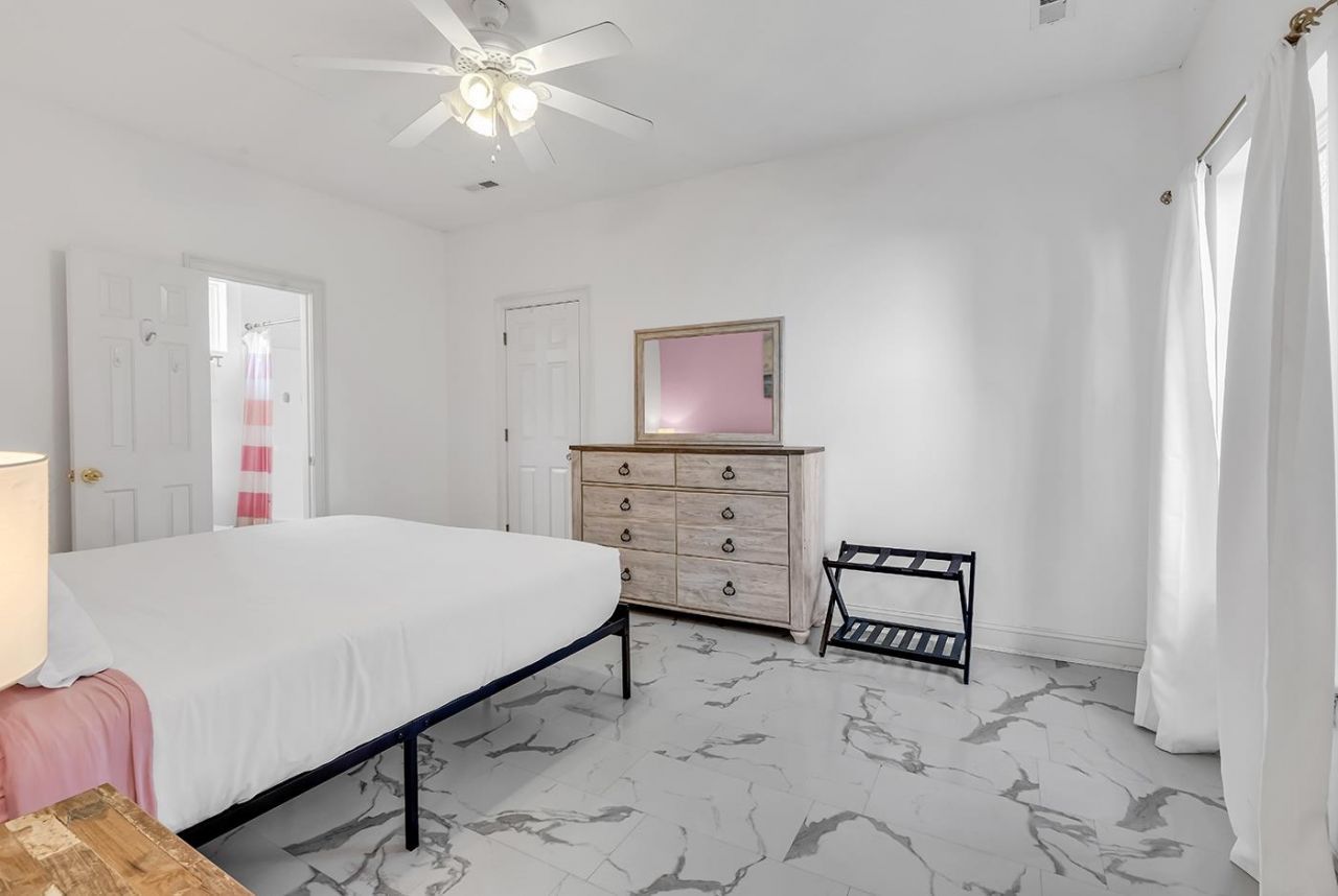 404 8th Ave. S Photo 12