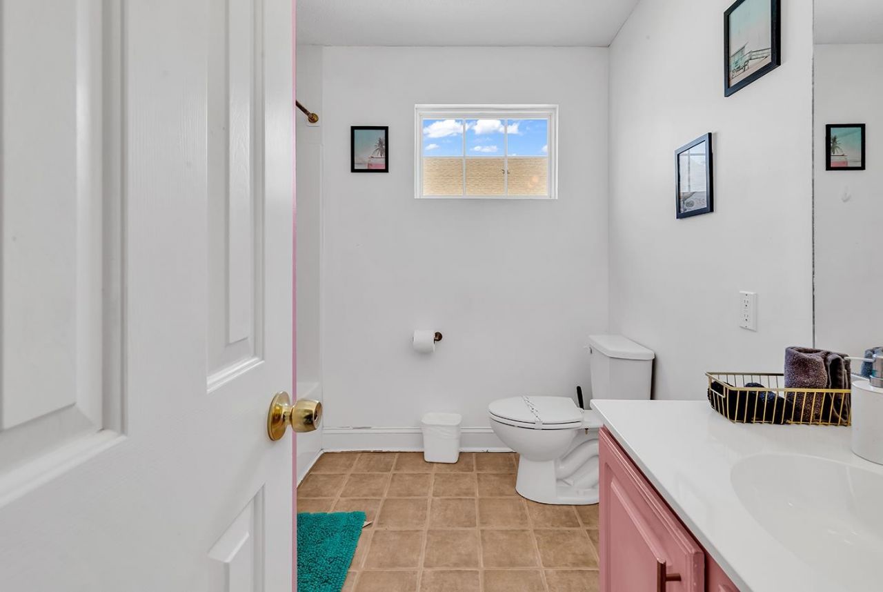 404 8th Ave. S Photo 23