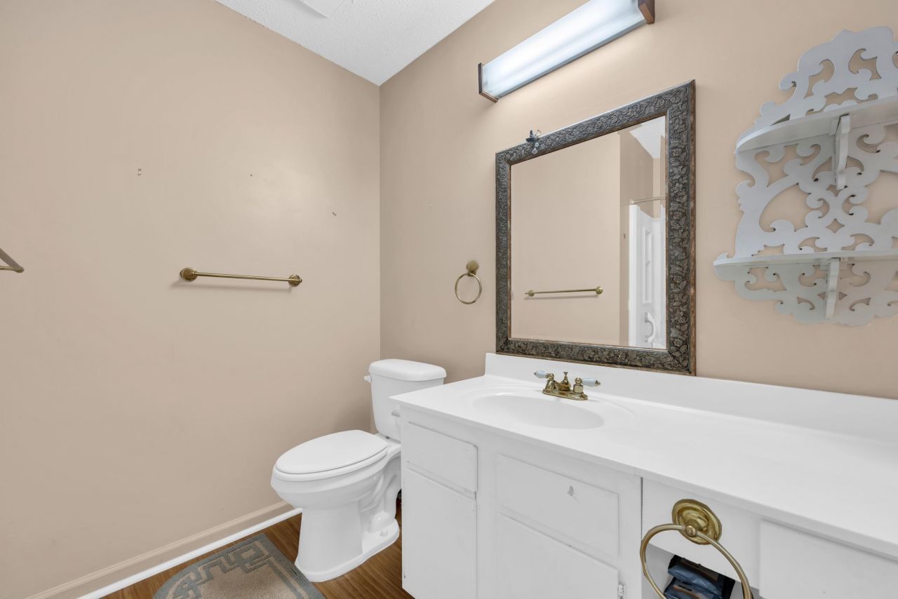 6612 Wintergreen Point Photo 19