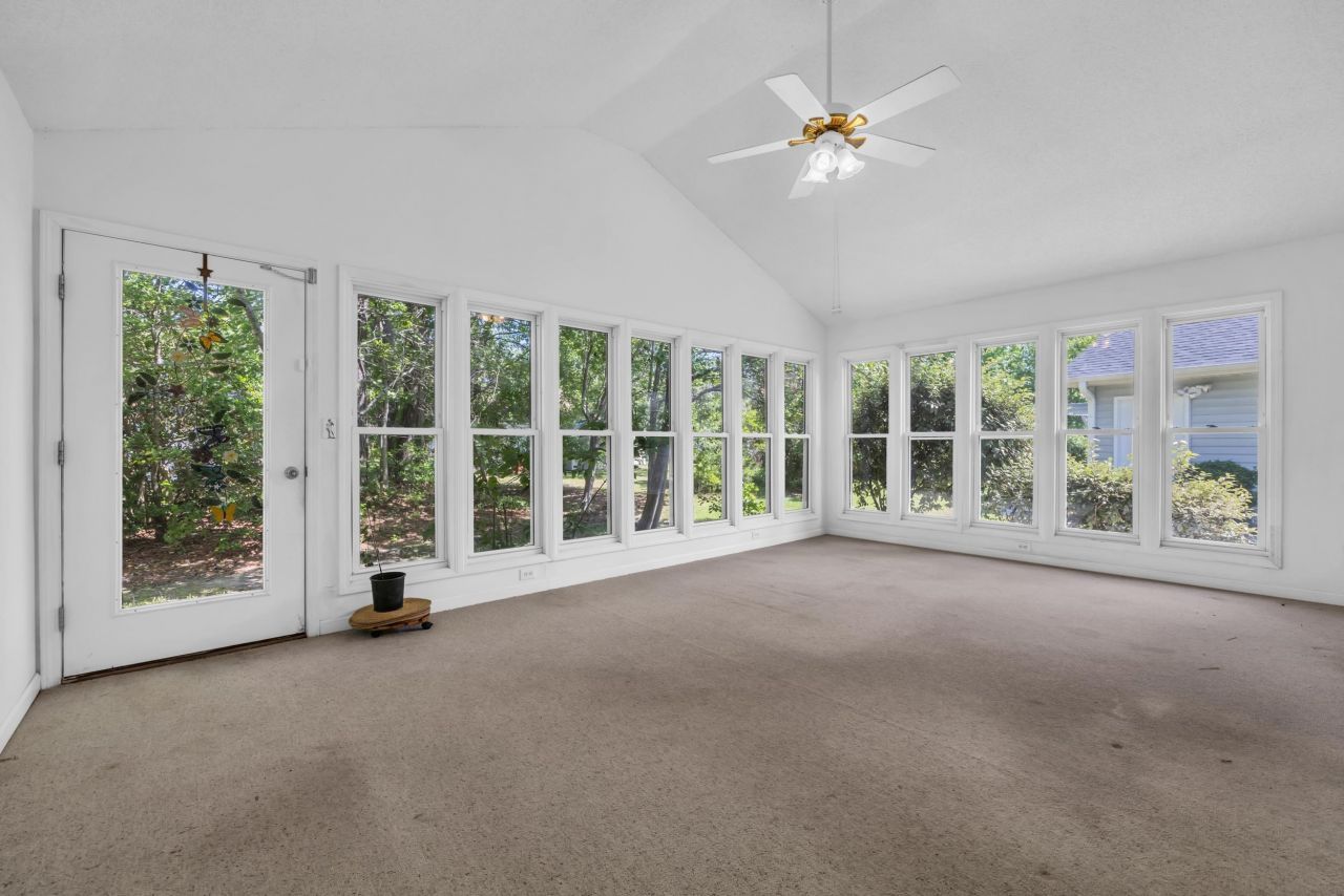 6612 Wintergreen Point Photo 22