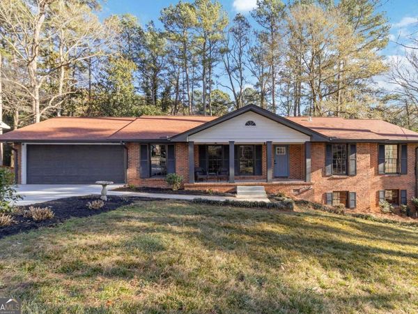 2927 Ponderosa Circle, Decatur, GA 30033