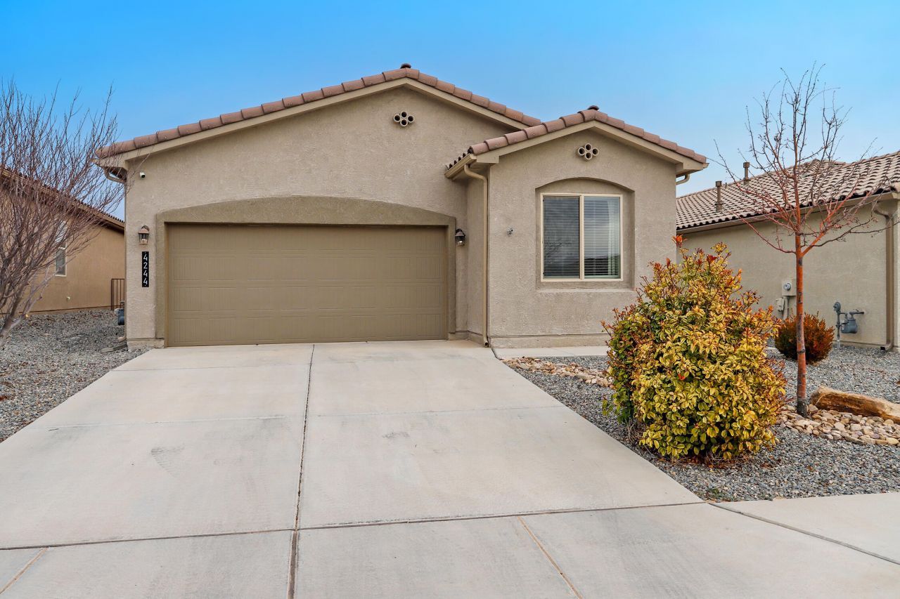4244 Skyline Loop Ne, Rio Rancho, NM 87144 Main Photo