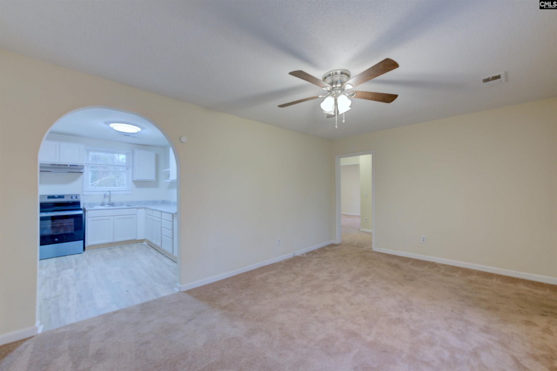 5525 Randall Avenue Photo 6