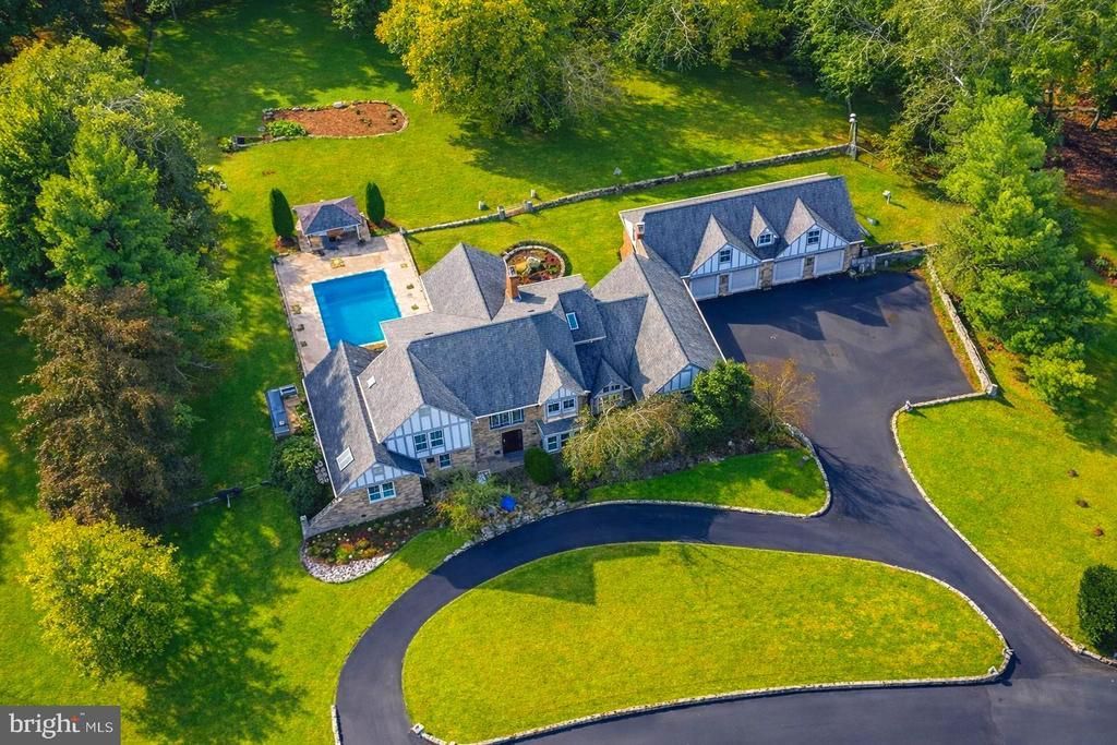 10240 DEMOCRAC, POTOMAC, MD 20854