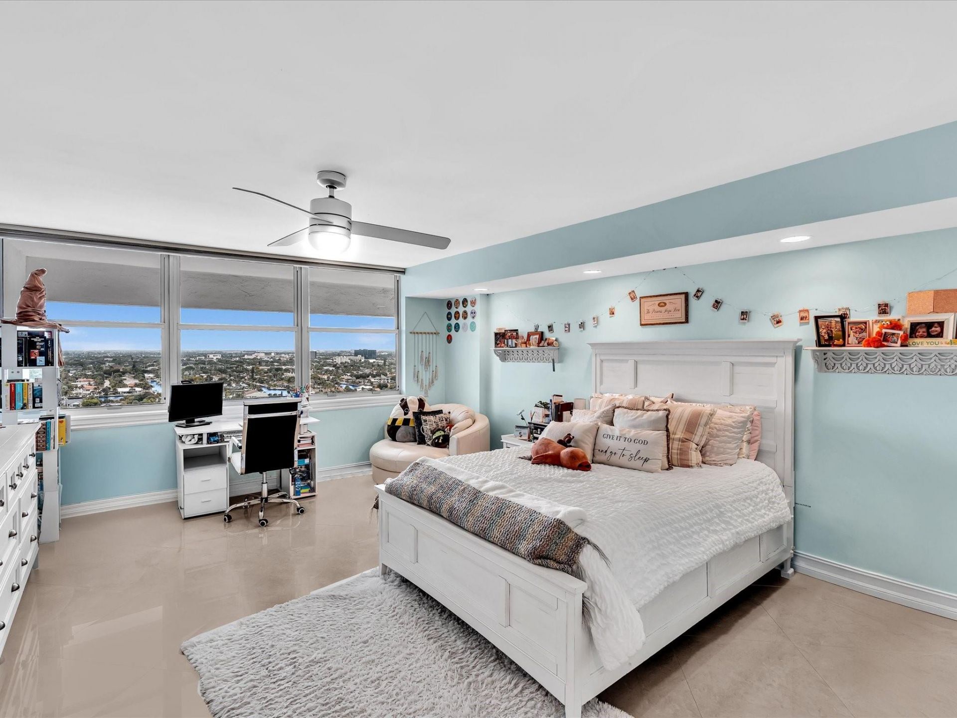 4300 N Ocean Boulevard, Unit 19H, Fort Lauderdale, FL 33308 Photo