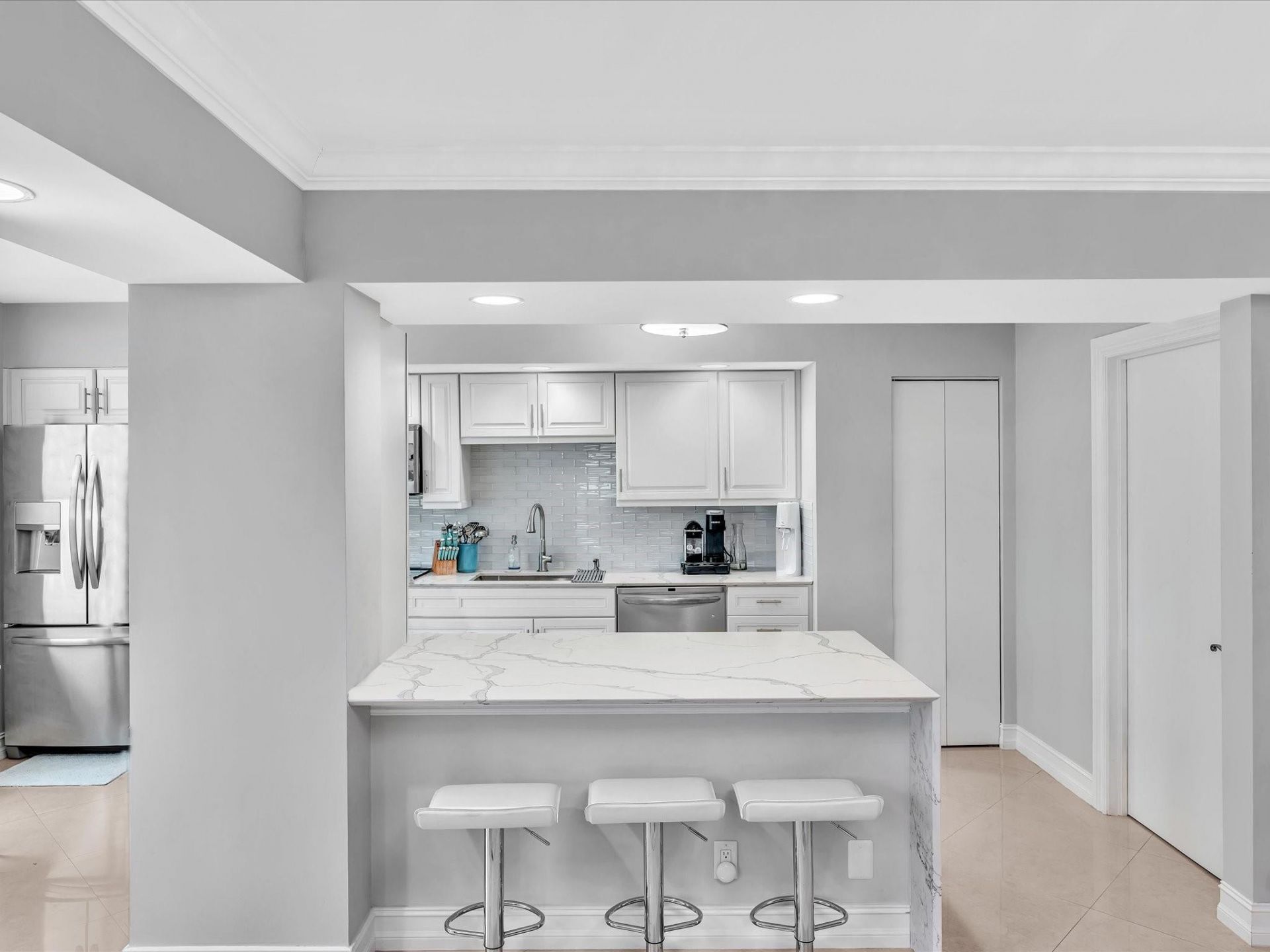 4300 N Ocean Boulevard, Unit 19H, Fort Lauderdale, FL 33308 Photo