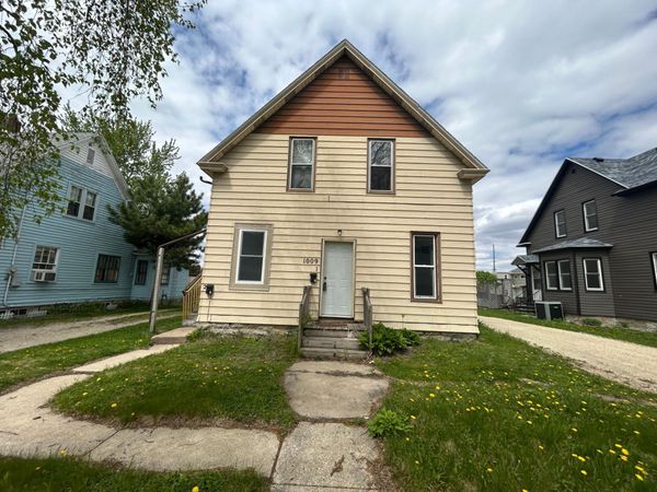 1009 E Center Street, Rochester, MN 55904