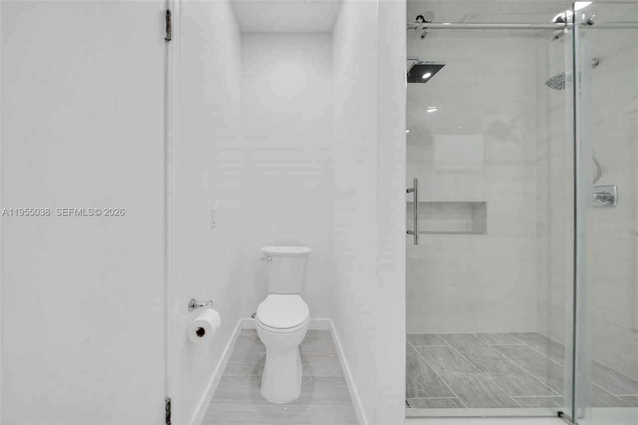 520 Morningside Dr, Miami Springs, FL 33166 Photo