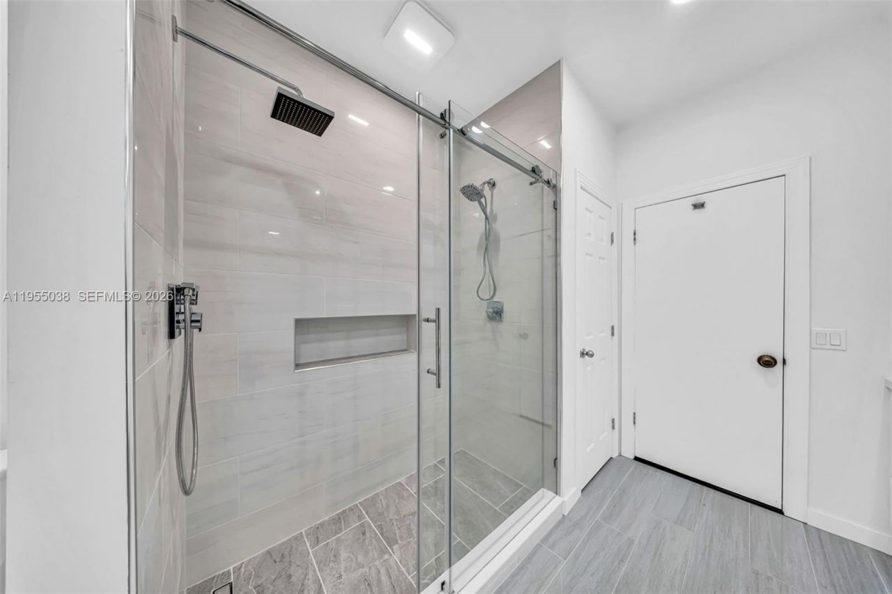 520 Morningside Dr, Miami Springs, FL 33166 Photo