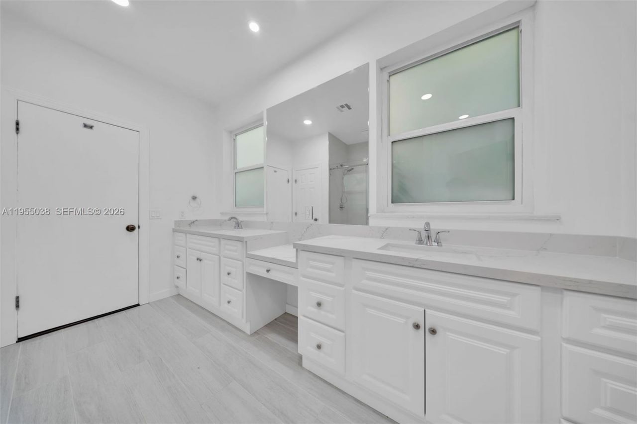 520 Morningside Dr, Miami Springs, FL 33166 Photo