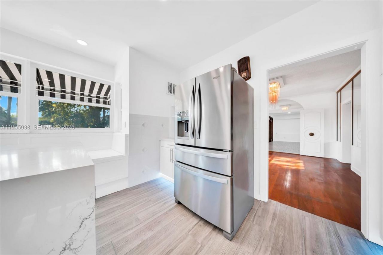 520 Morningside Dr, Miami Springs, FL 33166 Photo