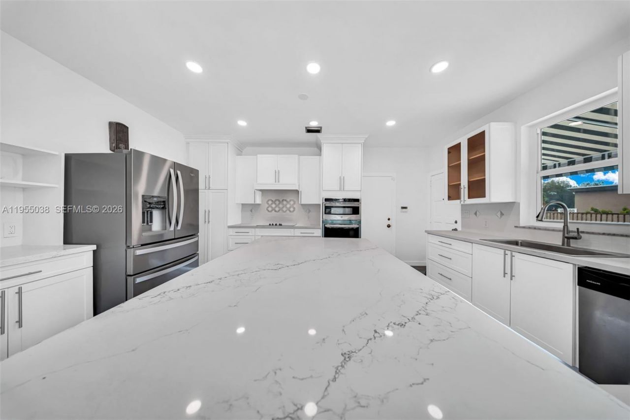 520 Morningside Dr, Miami Springs, FL 33166 Photo