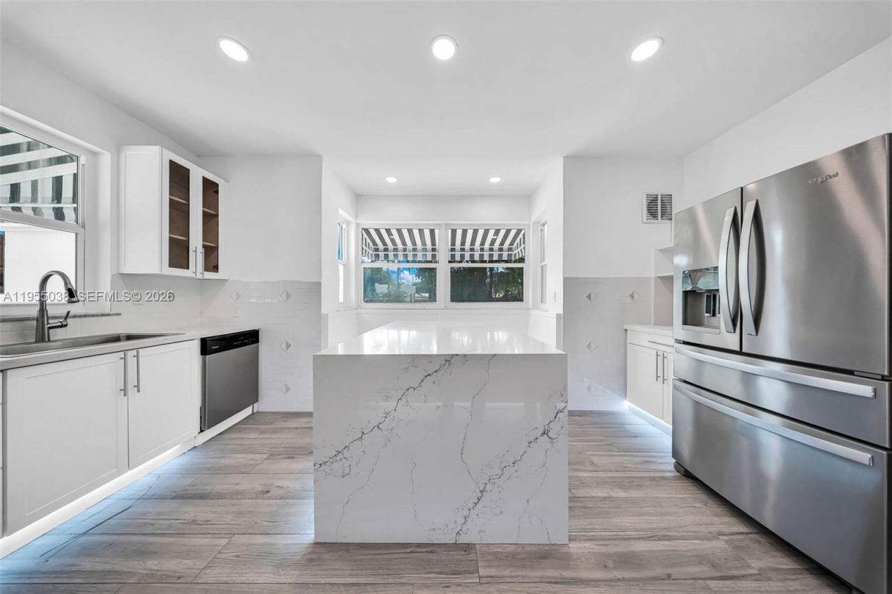 520 Morningside Dr, Miami Springs, FL 33166 Photo