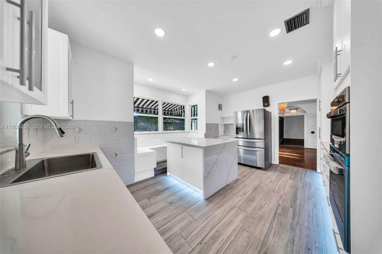 520 Morningside Dr, Miami Springs, FL 33166 Photo