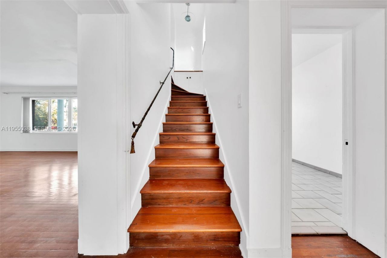 520 Morningside Dr, Miami Springs, FL 33166 Photo