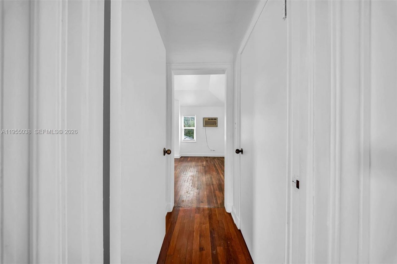 520 Morningside Dr, Miami Springs, FL 33166 Photo