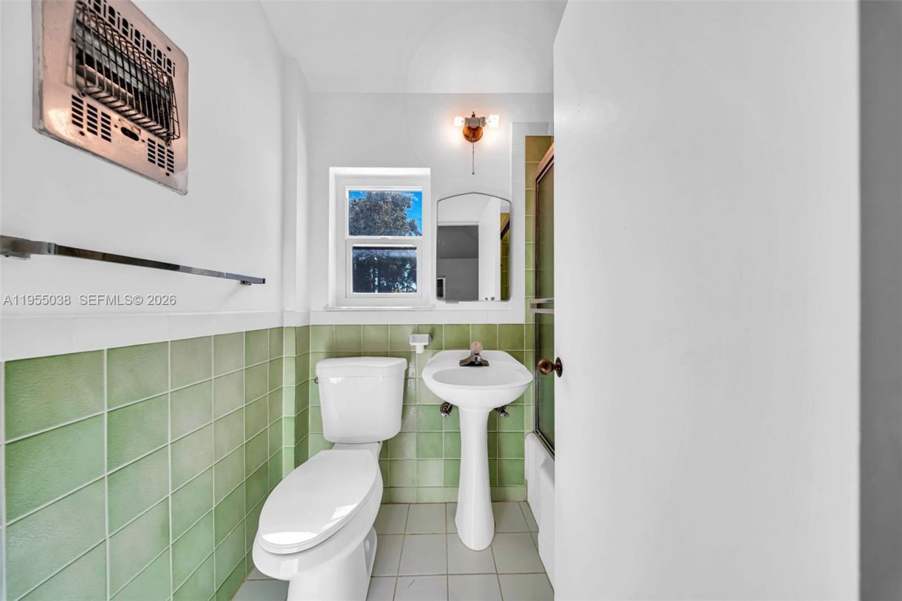 520 Morningside Dr, Miami Springs, FL 33166 Photo