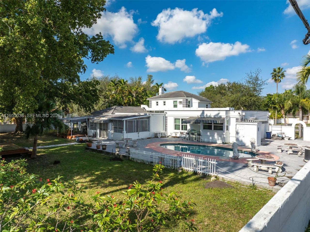 520 Morningside Dr, Miami Springs, FL 33166 Photo