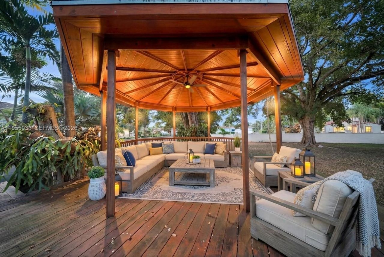 520 Morningside Dr, Miami Springs, FL 33166 Photo