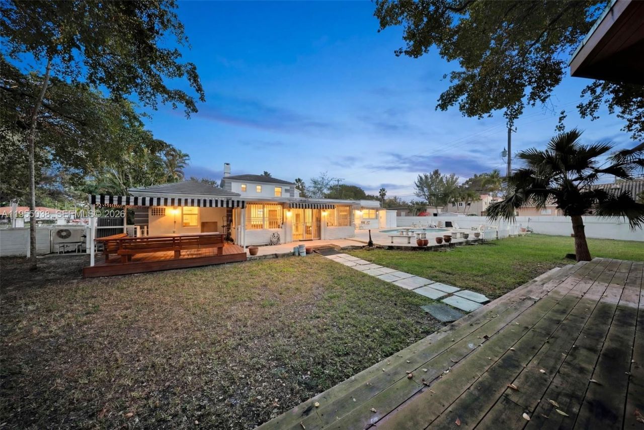 520 Morningside Dr, Miami Springs, FL 33166 Photo