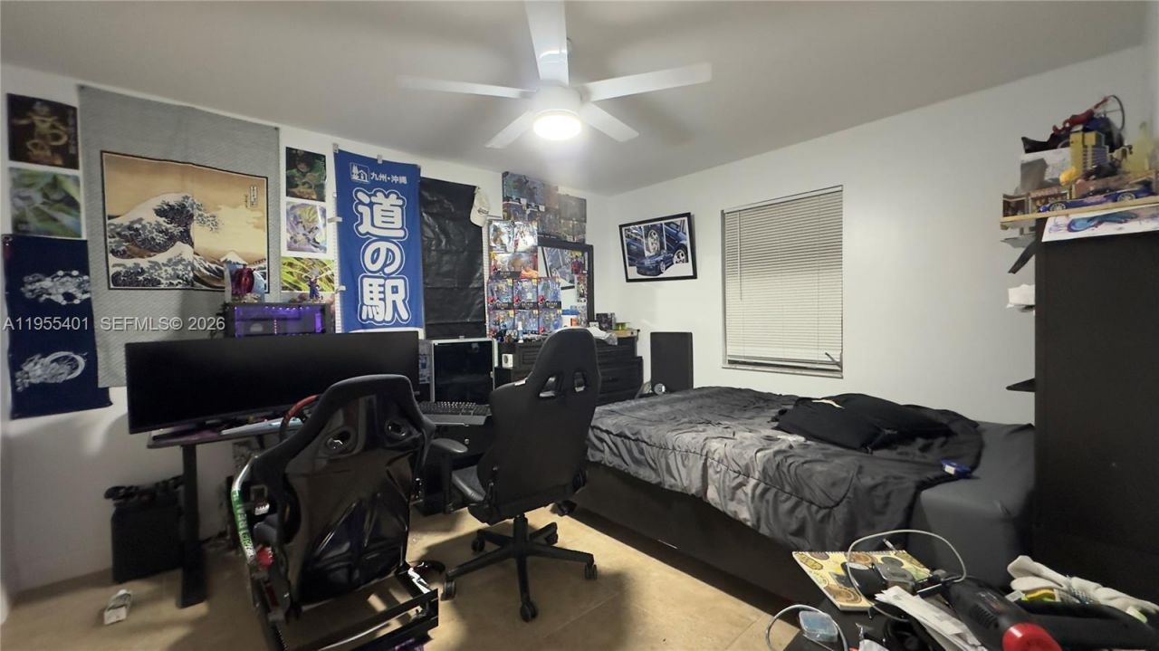 323 W Canterbury Dr W , Riviera Beach, FL 33407 Photo