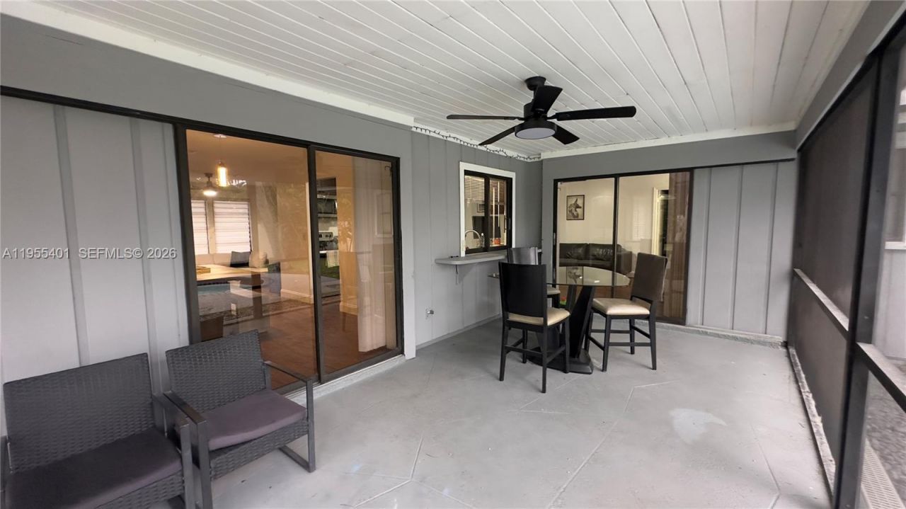 323 W Canterbury Dr W , Riviera Beach, FL 33407 Photo