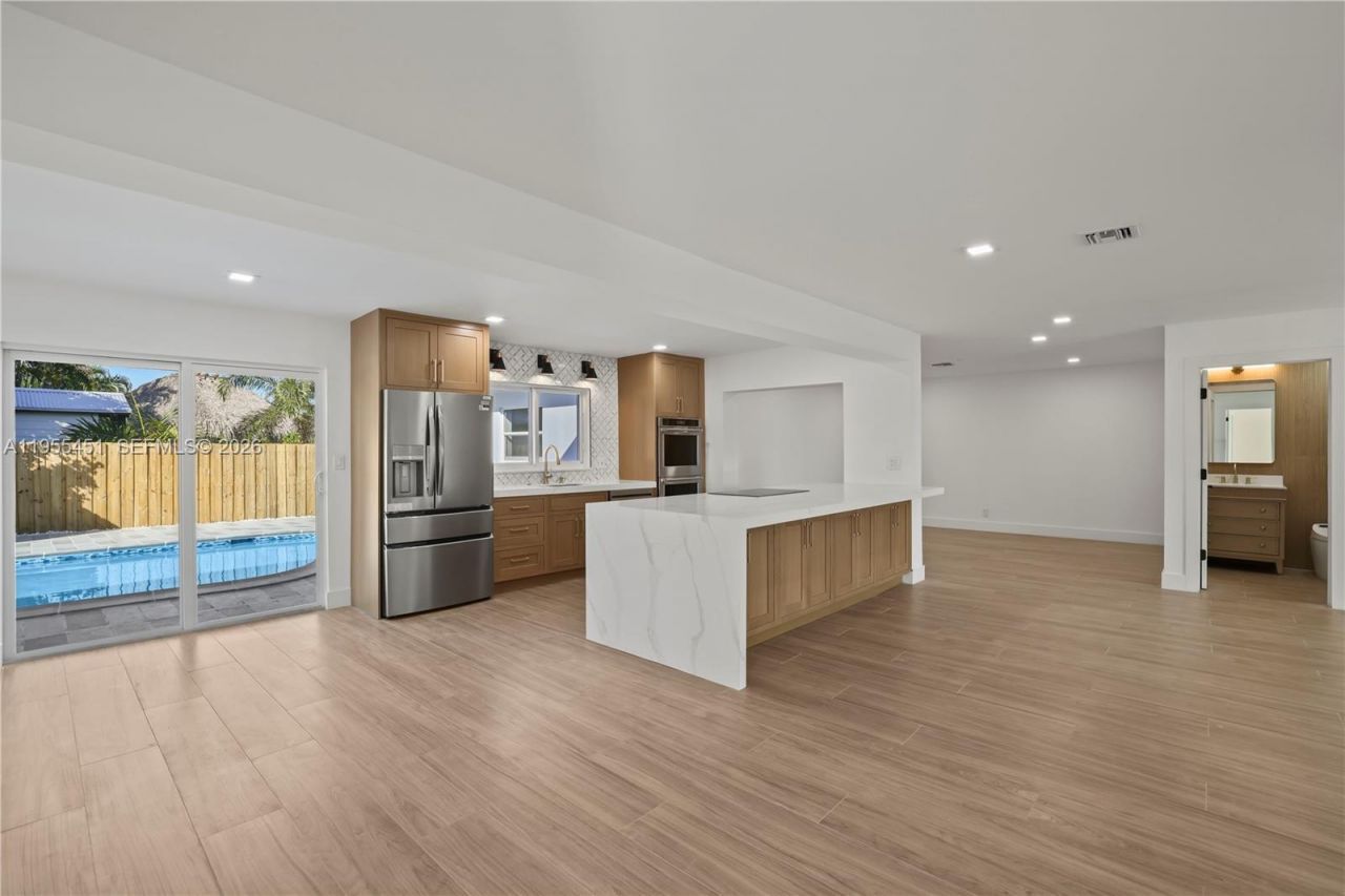 5641 NE 21st Ave, Fort Lauderdale, FL 33308 Photo