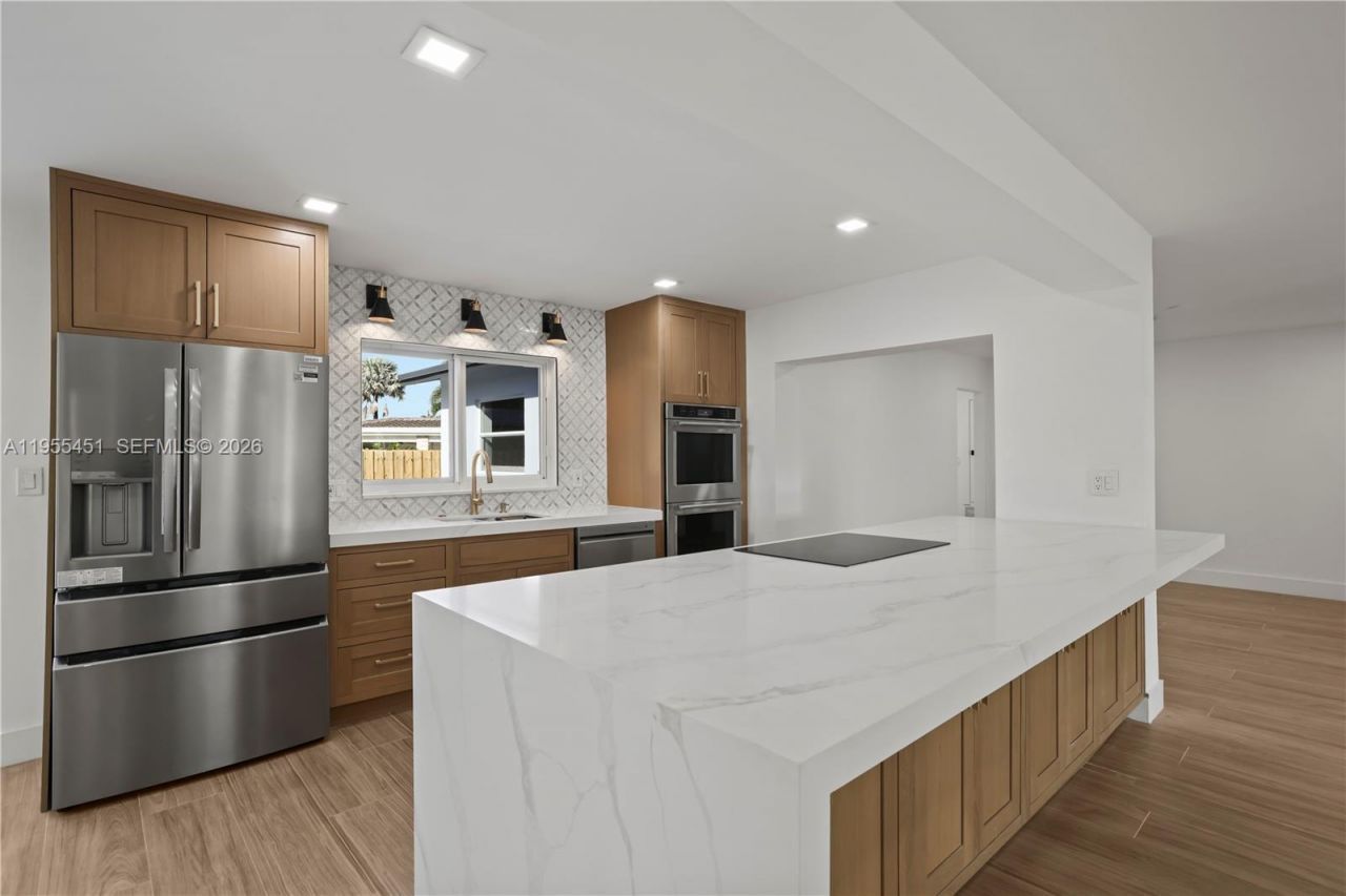 5641 NE 21st Ave, Fort Lauderdale, FL 33308 Photo