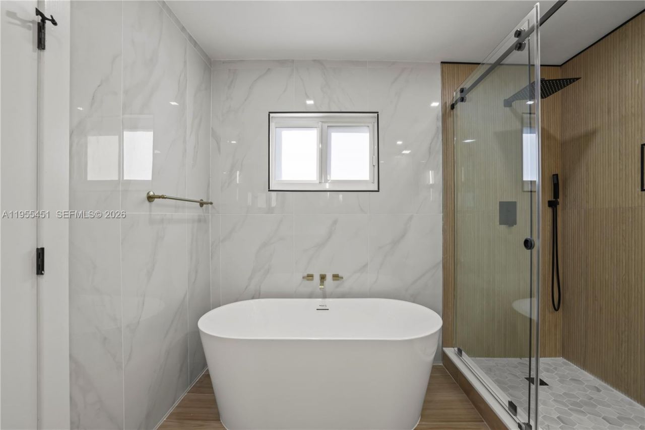 5641 NE 21st Ave, Fort Lauderdale, FL 33308 Photo