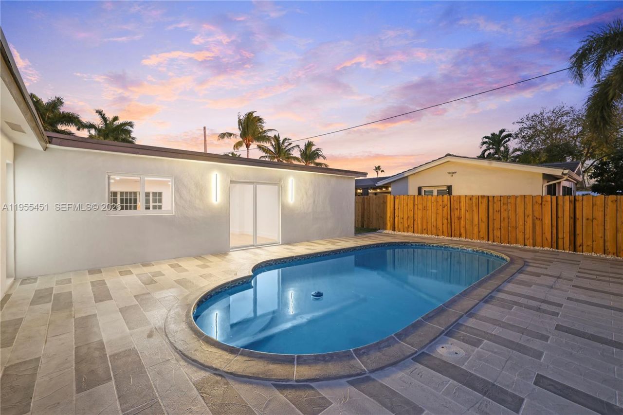 5641 NE 21st Ave, Fort Lauderdale, FL 33308 Photo