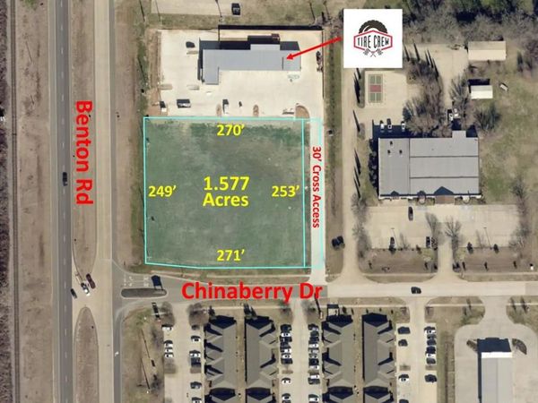 1001 Chinaberry Drive , Bossier City, LA 71111