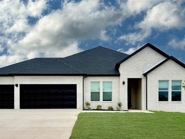 843 Kelleyann Avenue , Springdale, AR 72762